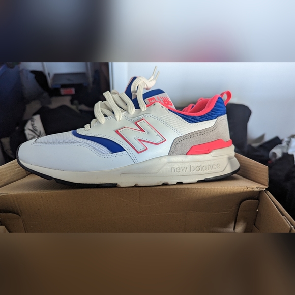 New Balance 997 - Picture 1 of 3